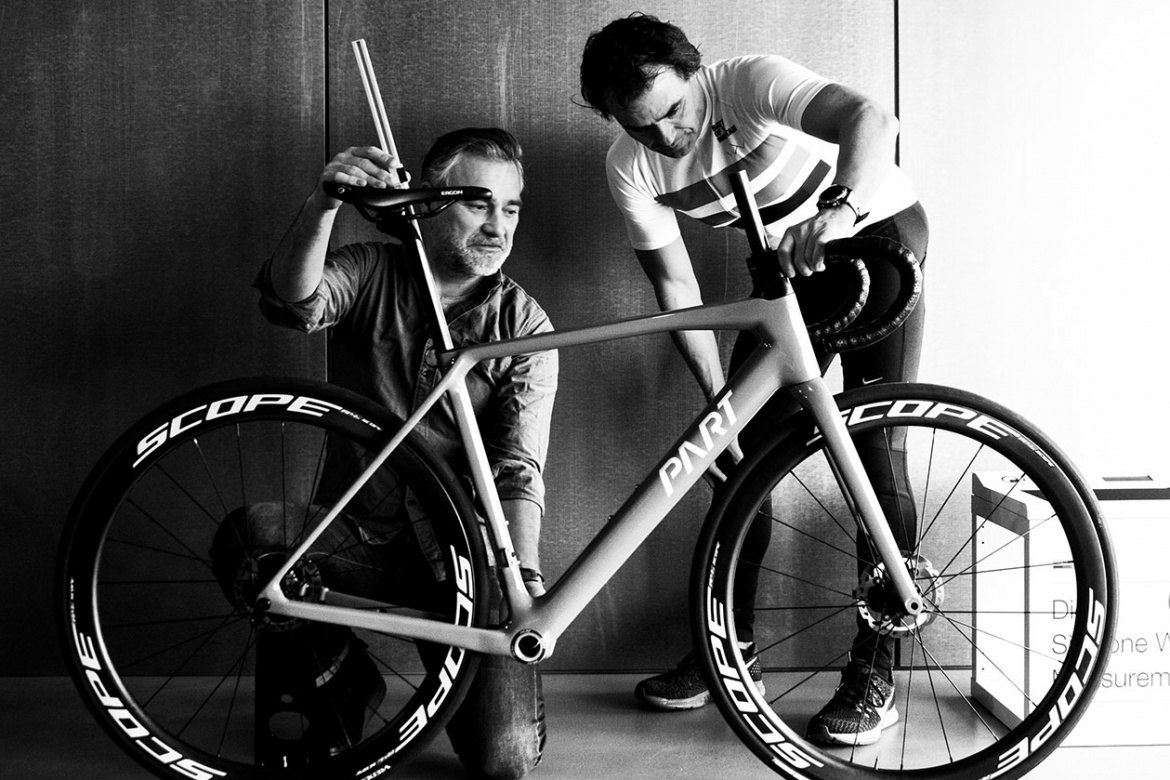 Bikefitting in showroom | PART Cycling